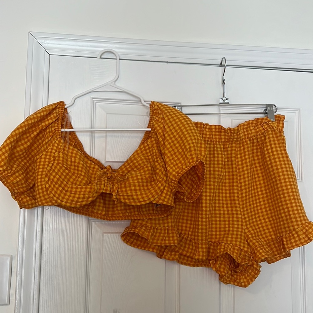 Super cute wild fable set! Worn once.